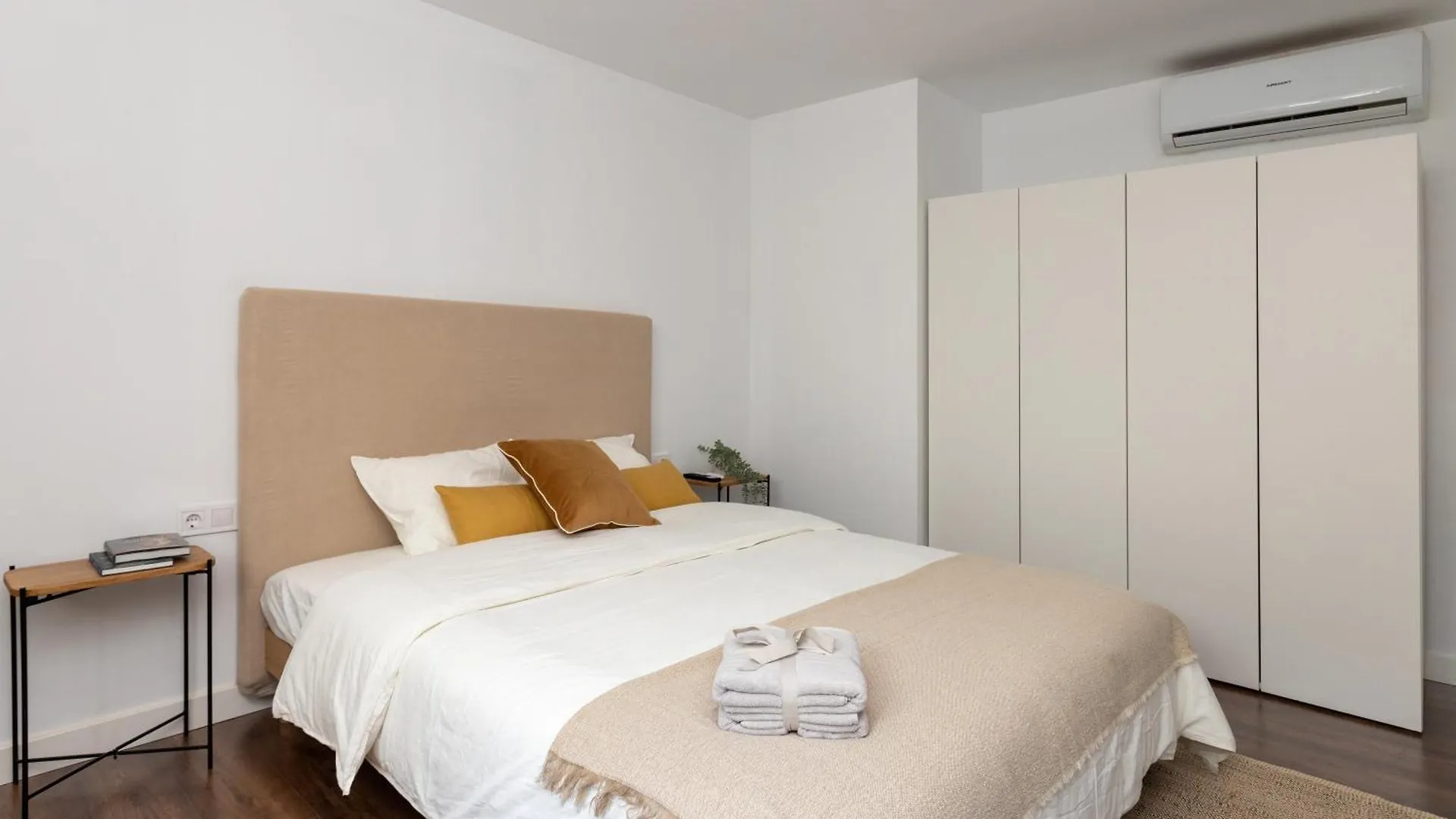 Apartment Soho Design Studios Ramblas