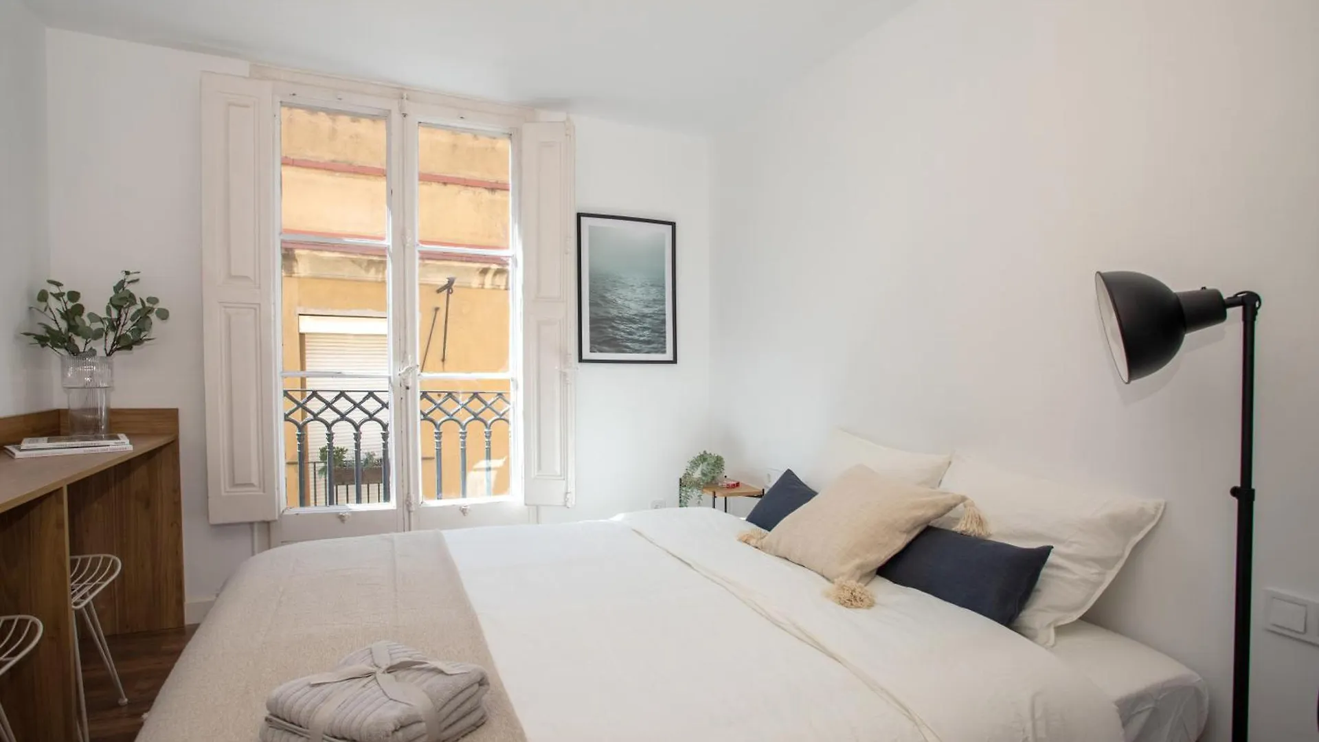 Soho Design Studios Ramblas Apartment
