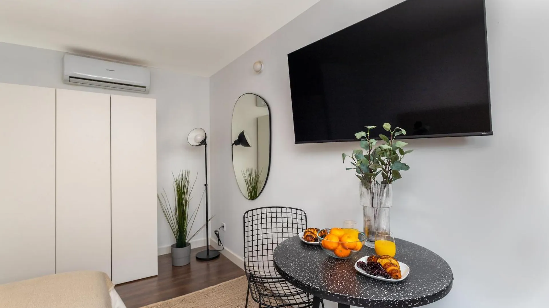 Apartment Soho Design Studios Ramblas Spain